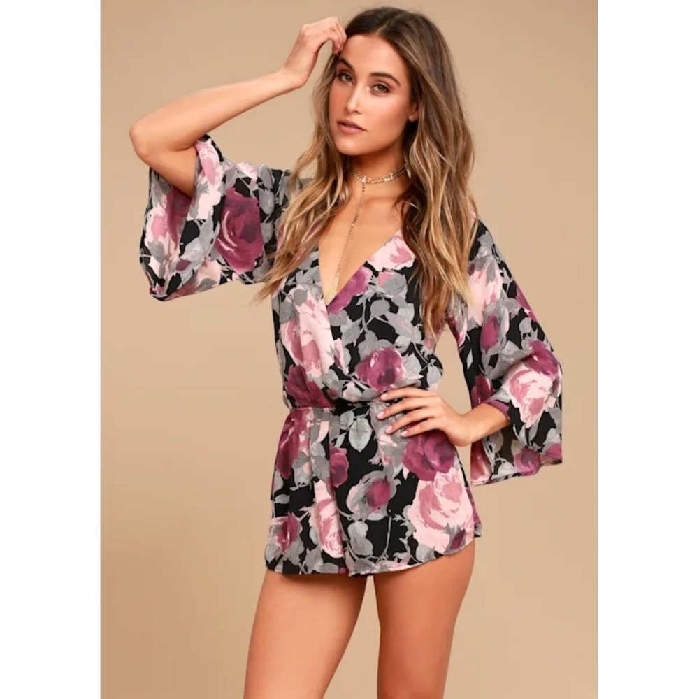 Lulus Cottagecore Wide Leg Shorts Romper Floral Flowy Resortwear Clubwear Size S